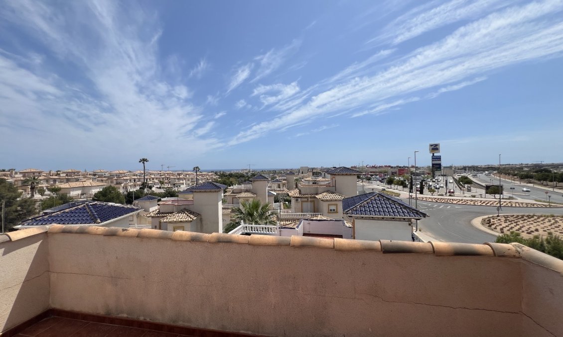 Segunda mano - Villa -
Orihuela - Inland