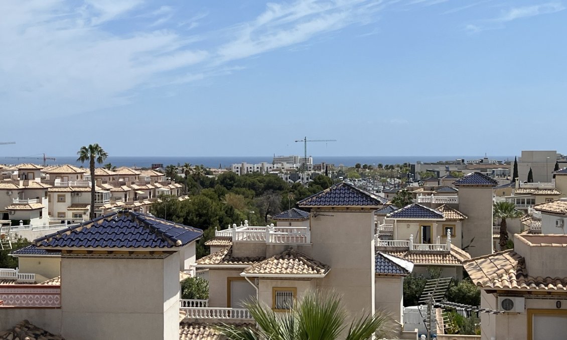 Segunda mano - Villa -
Orihuela - Inland