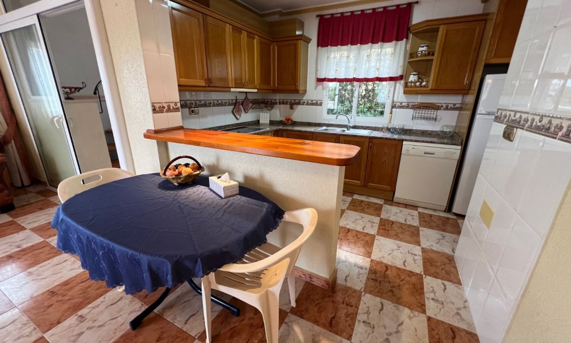 Segunda mano - Villa -
Orihuela - Inland