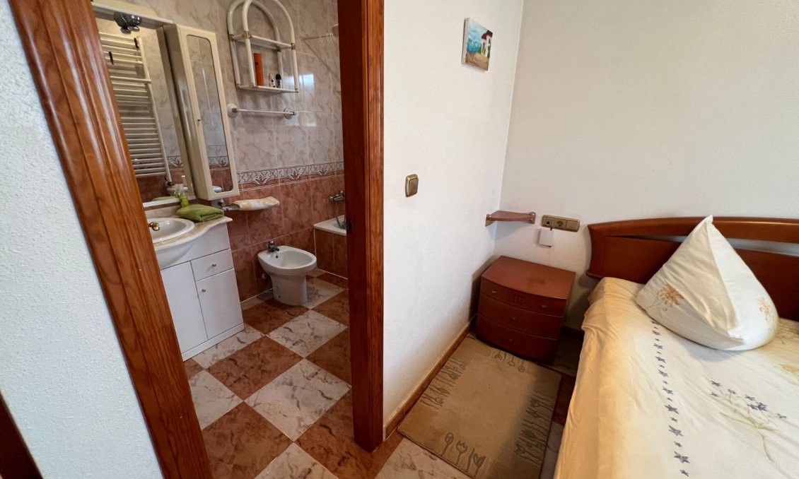 Segunda mano - Villa -
Orihuela - Inland