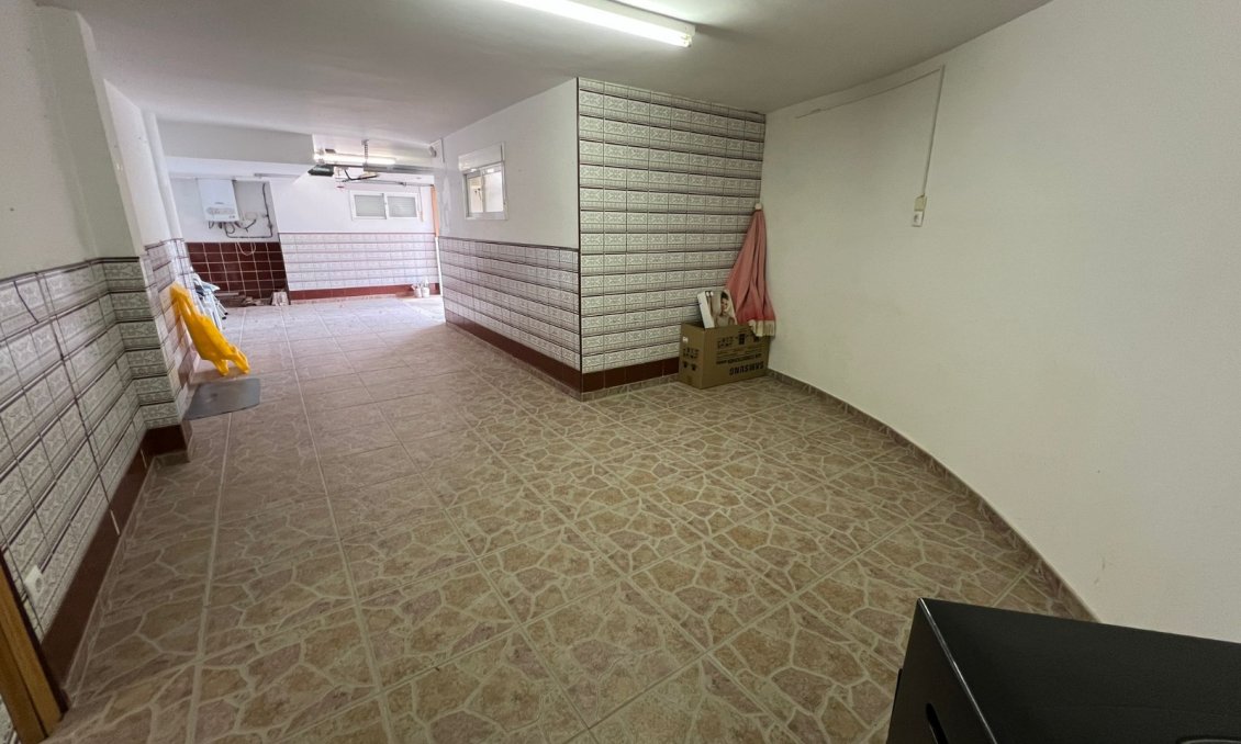 Segunda mano - Villa -
Orihuela - Inland