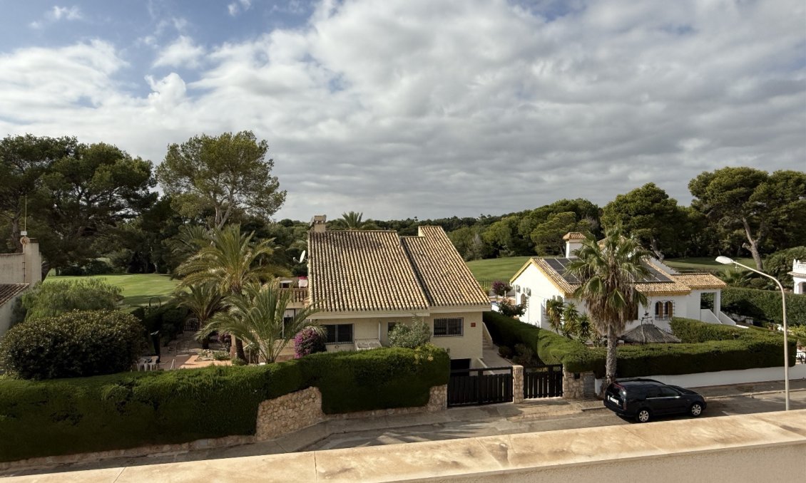 Segunda mano - Villa -
Orihuela - Inland