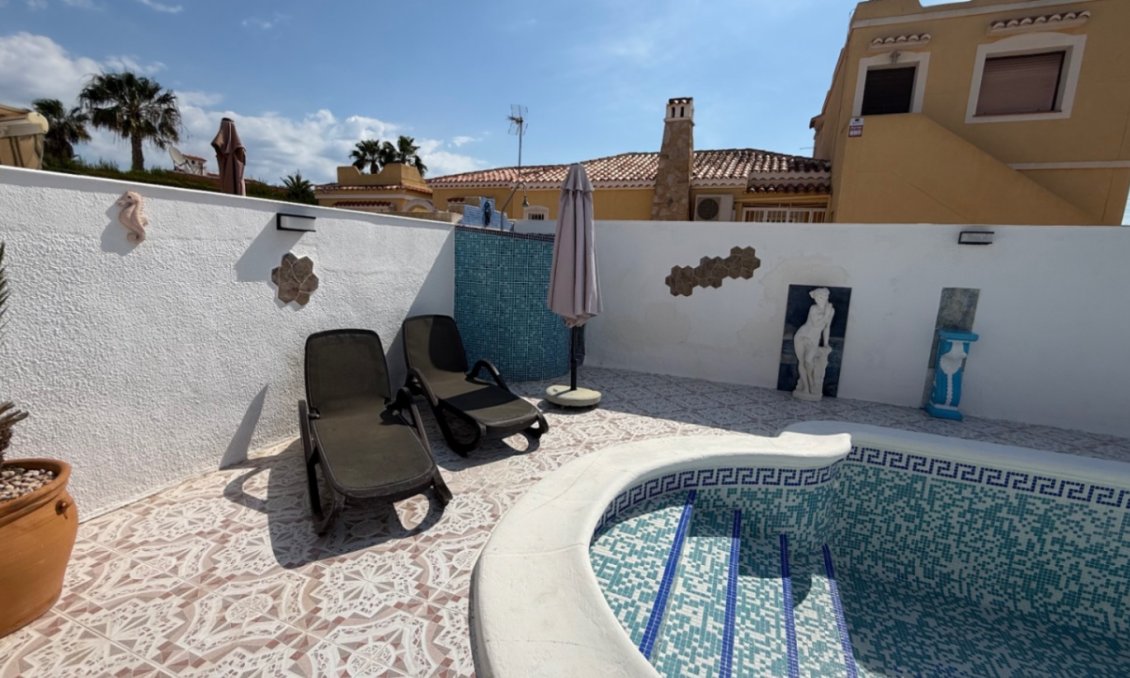Segunda mano - Villa -
Torrevieja - Costa Blanca