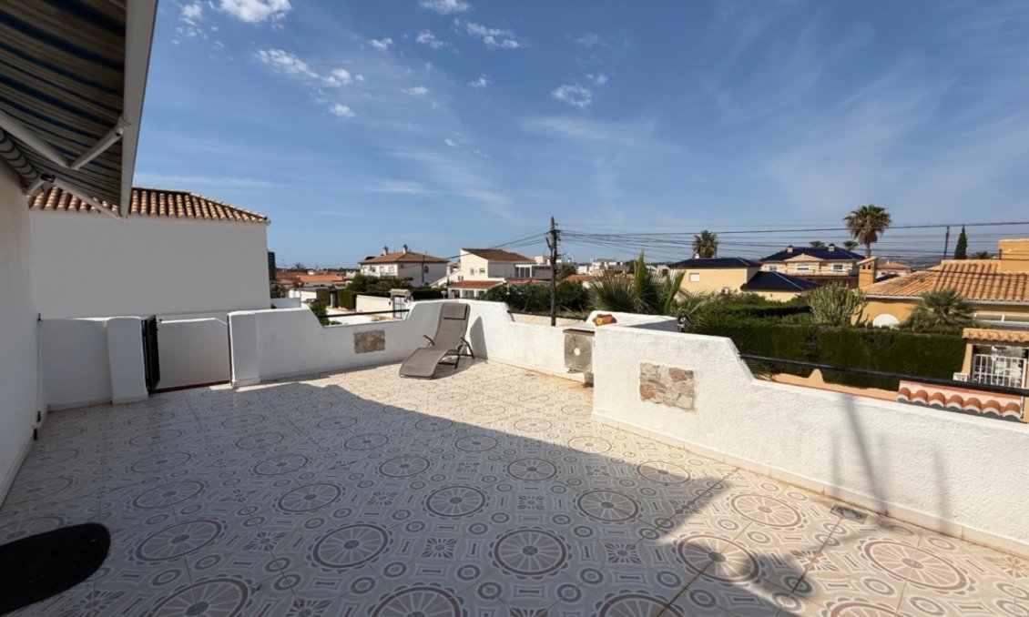 Segunda mano - Villa -
Torrevieja - Costa Blanca