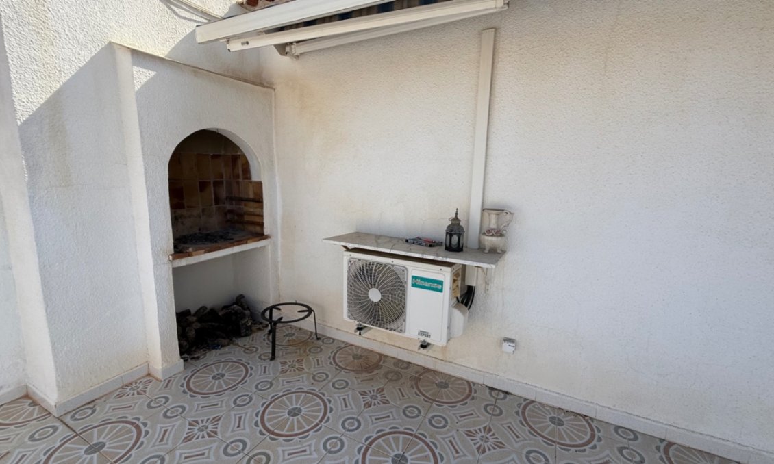 Segunda mano - Villa -
Torrevieja - Costa Blanca