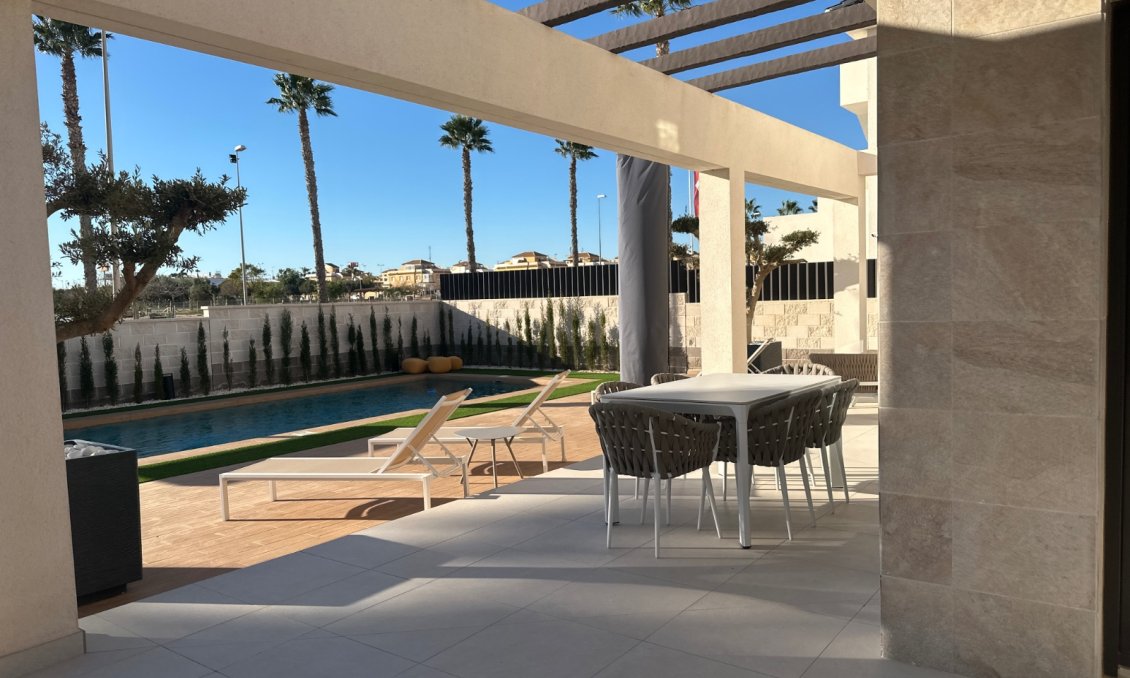 Segunda mano - Villa -
Ciudad Quesada - Costa Blanca