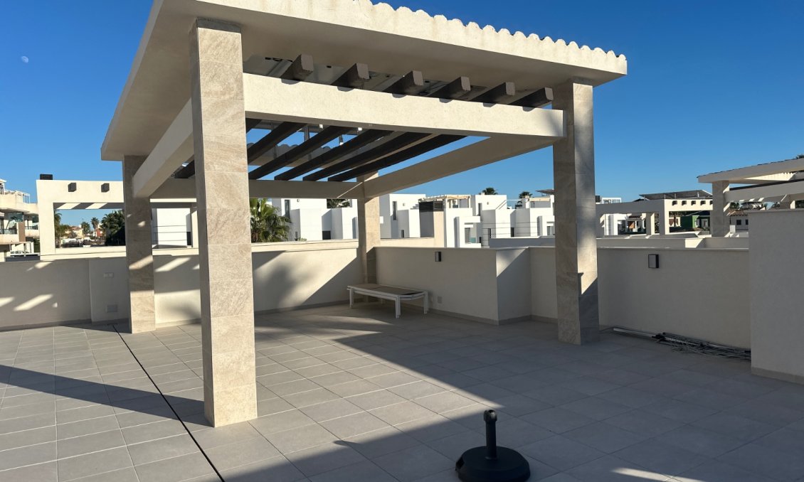 Segunda mano - Villa -
Ciudad Quesada - Costa Blanca