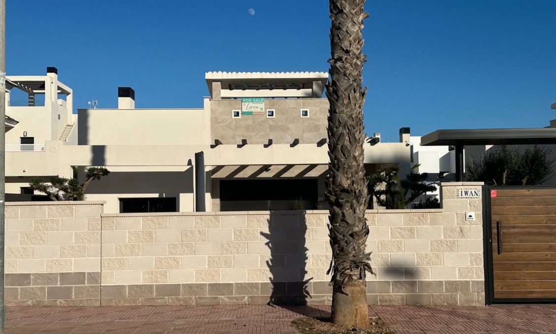 Segunda mano - Villa -
Ciudad Quesada - Costa Blanca