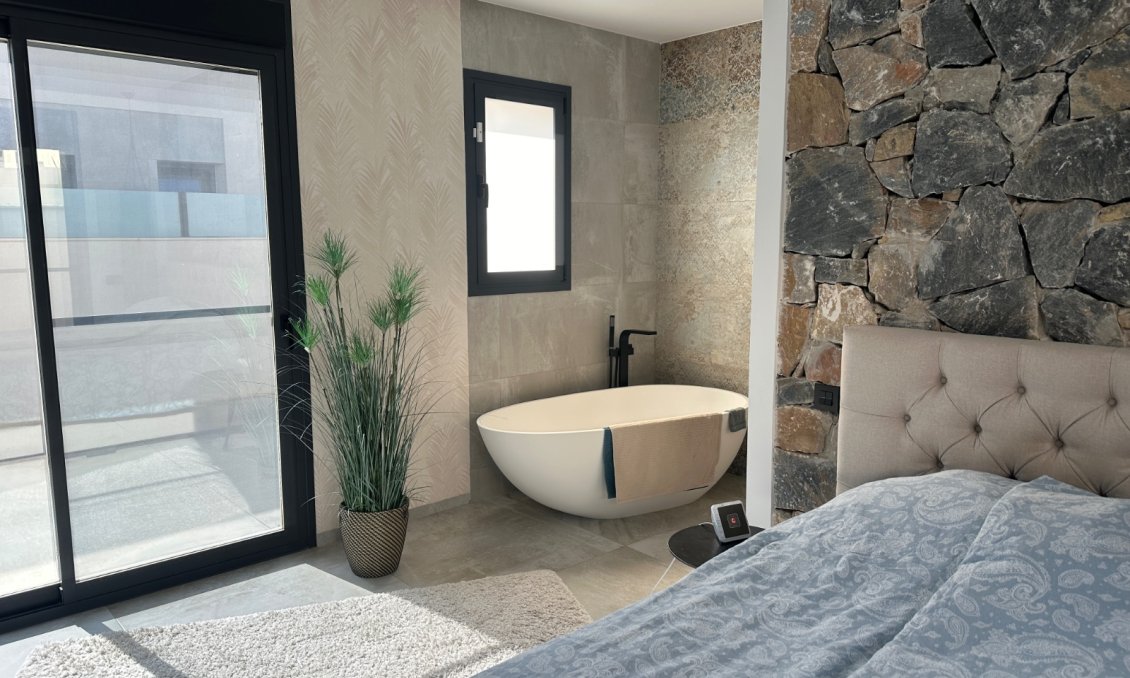 Segunda mano - Villa -
Ciudad Quesada - Costa Blanca