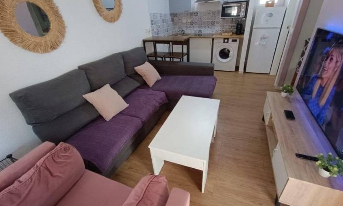 Segunda mano - Apartamento -
Torrevieja - Los Balcones