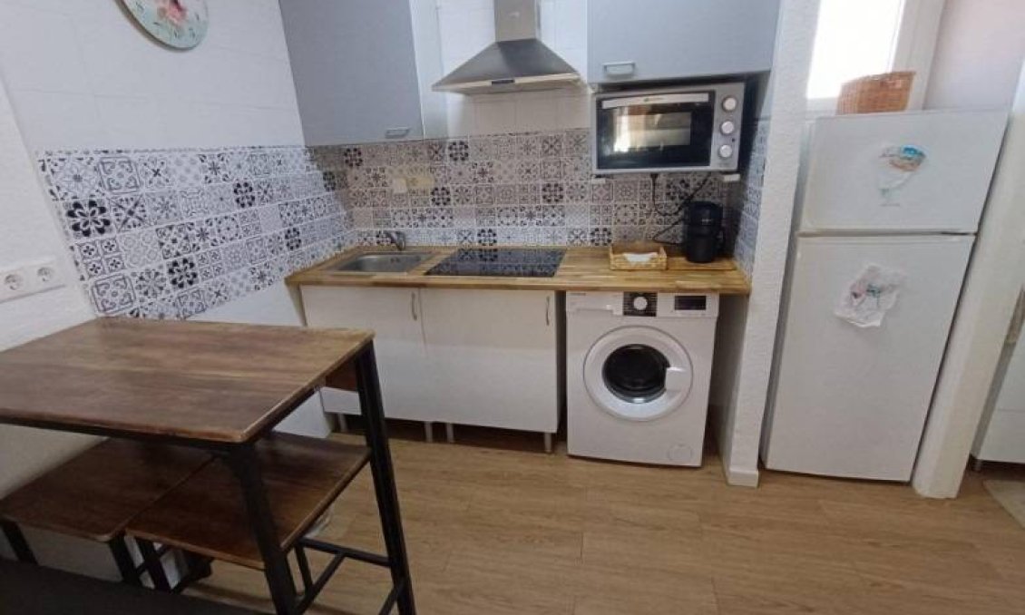 Segunda mano - Apartamento -
Torrevieja - Los Balcones