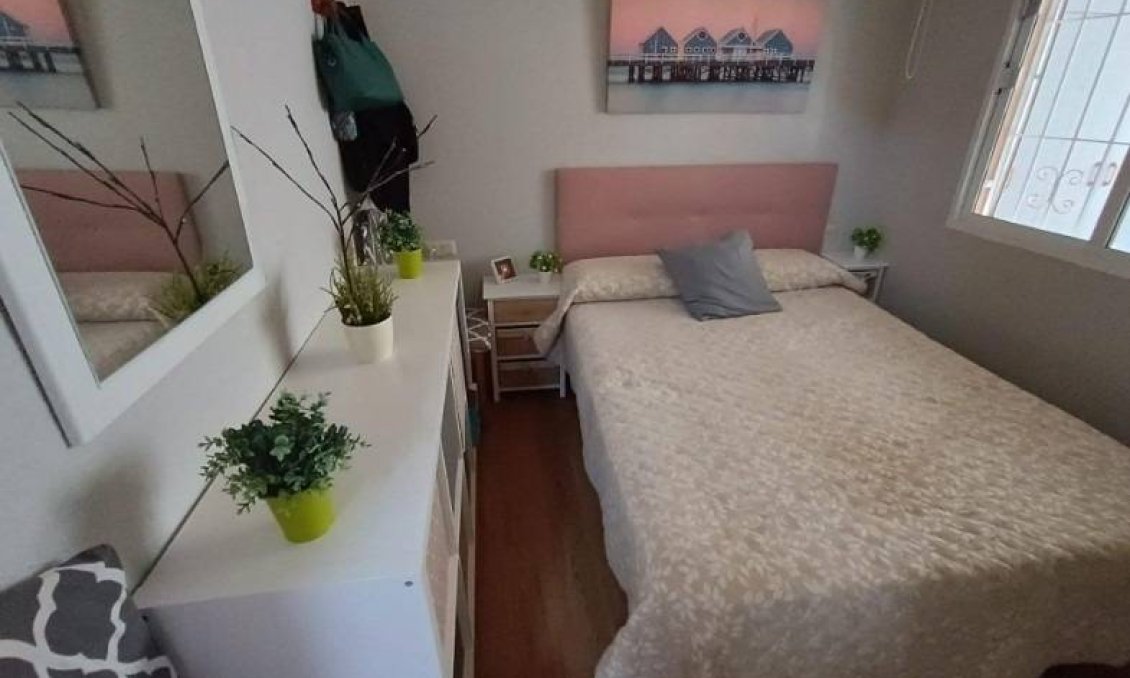 Segunda mano - Apartamento -
Torrevieja - Los Balcones