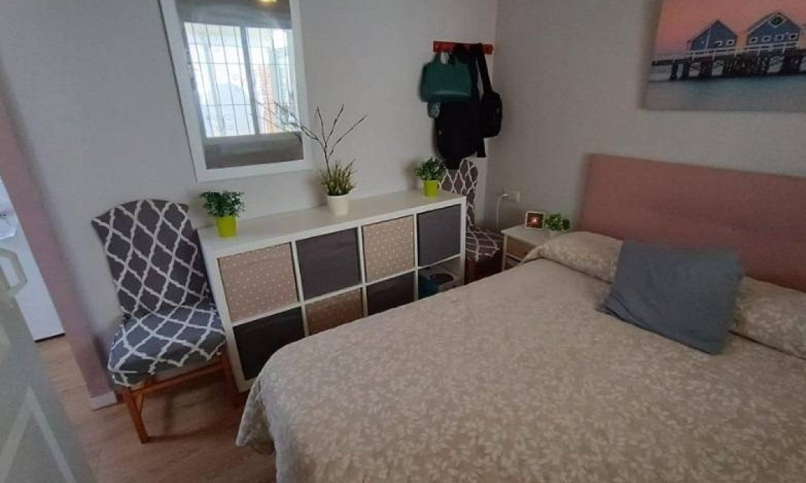 Segunda mano - Apartamento -
Torrevieja - Los Balcones