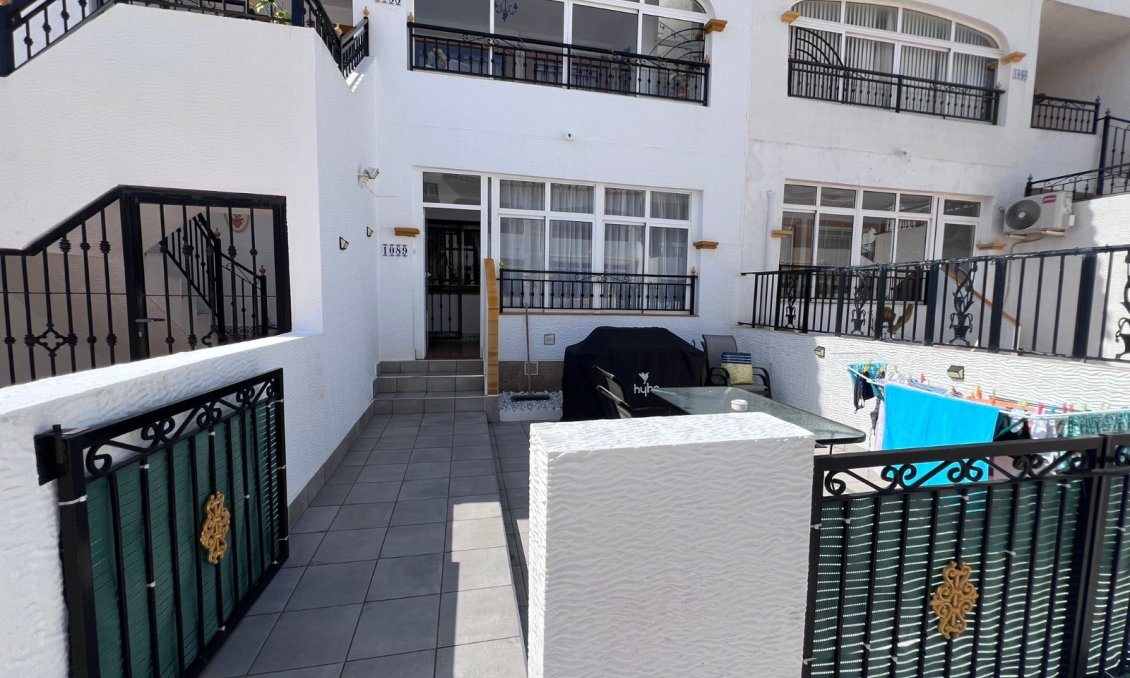 Használt Ingatlanok - Apartman -
Vistabella Golf Entre Naranjos - Inland