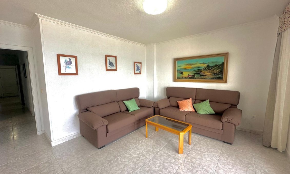Segunda mano - Apartamento -
Torrevieja - Centro