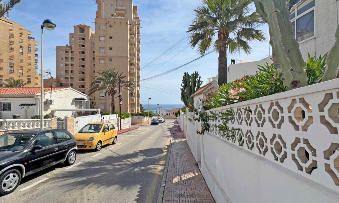 Wiederverkauf - Bungalow -
Torrevieja - Costa Blanca