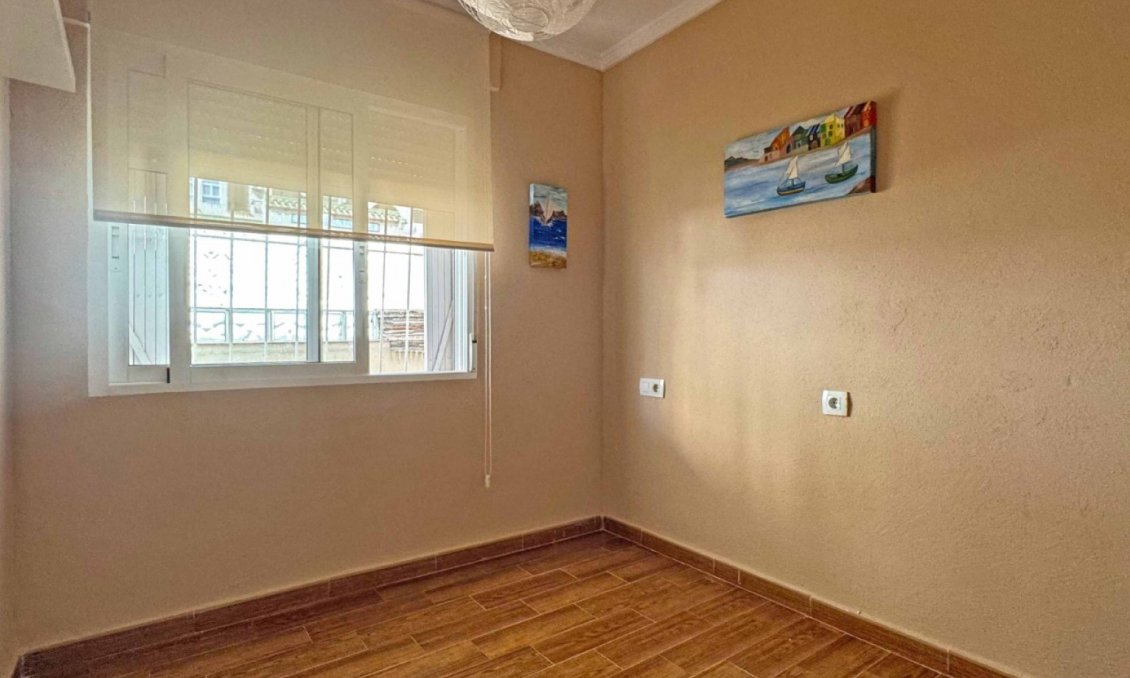 Wiederverkauf - Bungalow -
Torrevieja - Costa Blanca