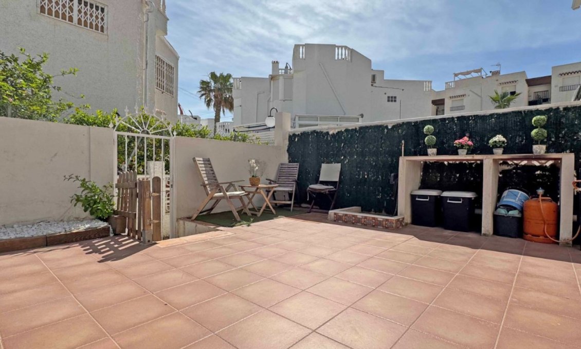 Wiederverkauf - Bungalow -
Torrevieja - Costa Blanca
