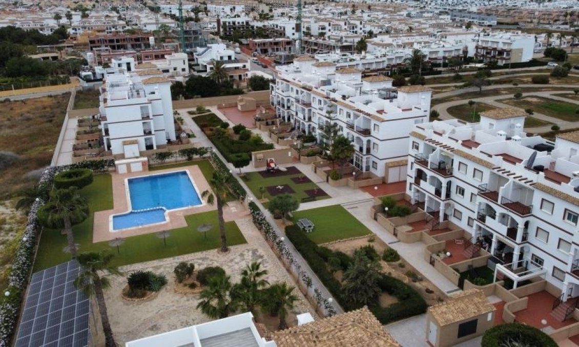 Segunda mano - Apartamento -
Orihuela Costa - Costa Blanca