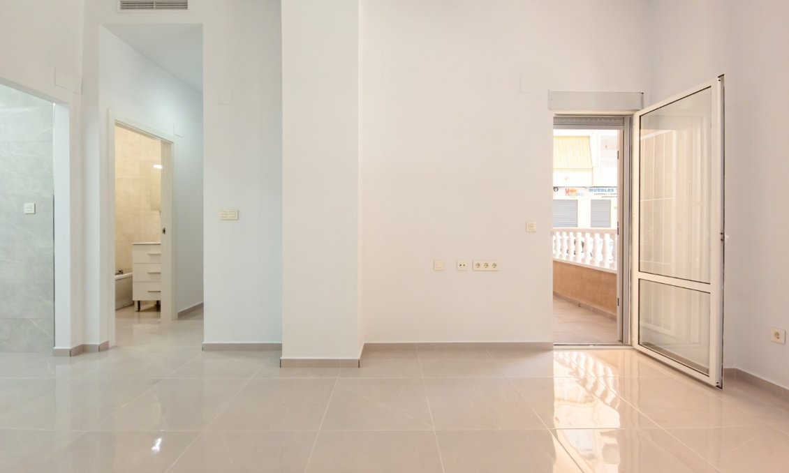Wiederverkauf - Wohnung -
Torrevieja - Costa Blanca