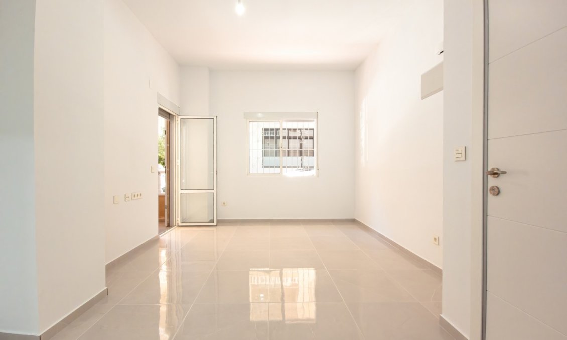 Wiederverkauf - Wohnung -
Torrevieja - Costa Blanca