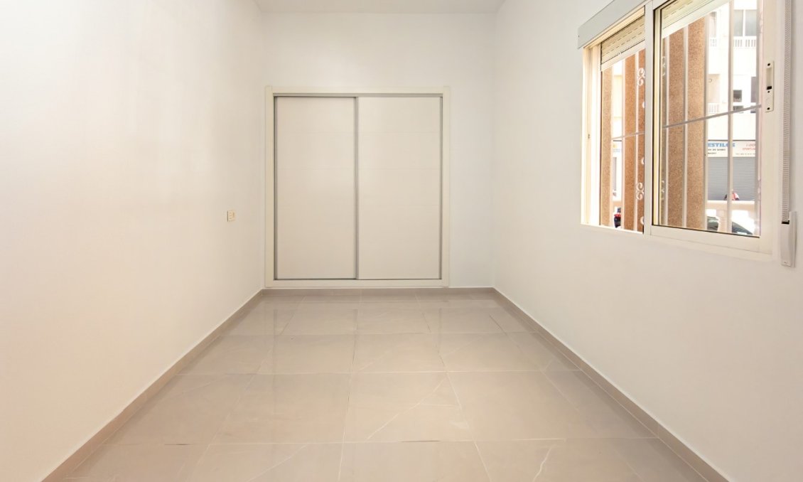 Wiederverkauf - Wohnung -
Torrevieja - Costa Blanca