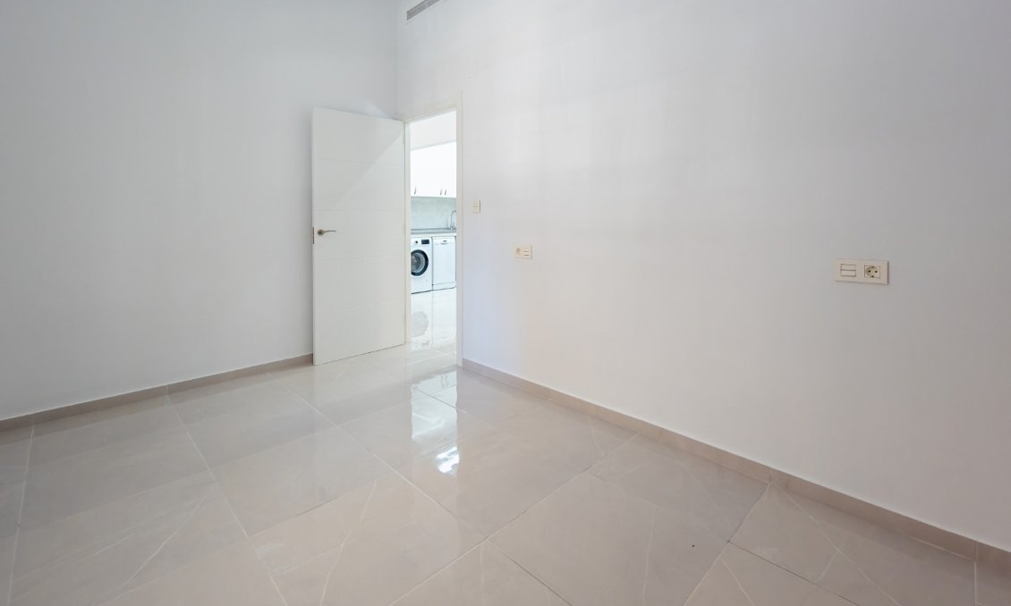 Wiederverkauf - Wohnung -
Torrevieja - Costa Blanca