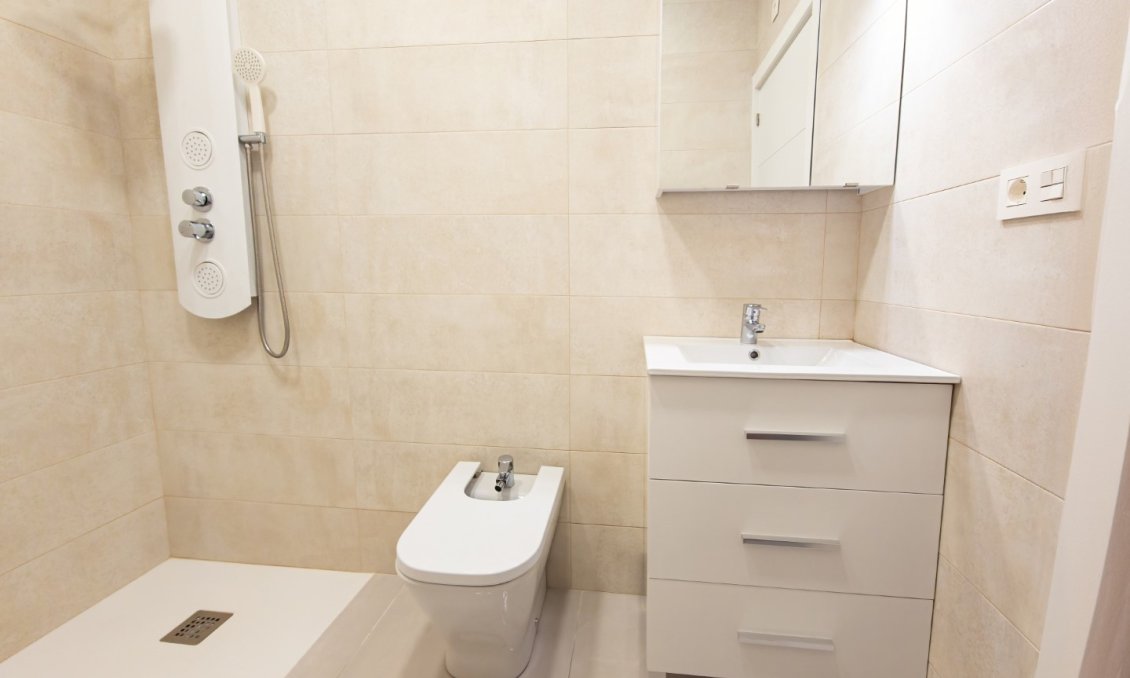 Wiederverkauf - Wohnung -
Torrevieja - Costa Blanca