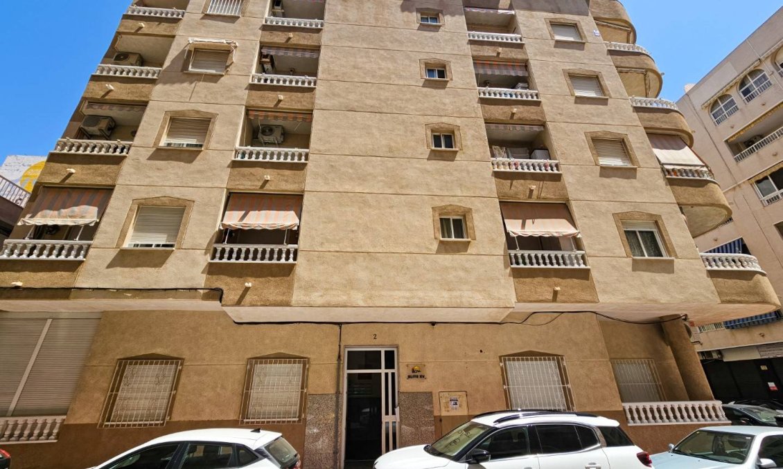 Wiederverkauf - Wohnung -
Torrevieja - Costa Blanca