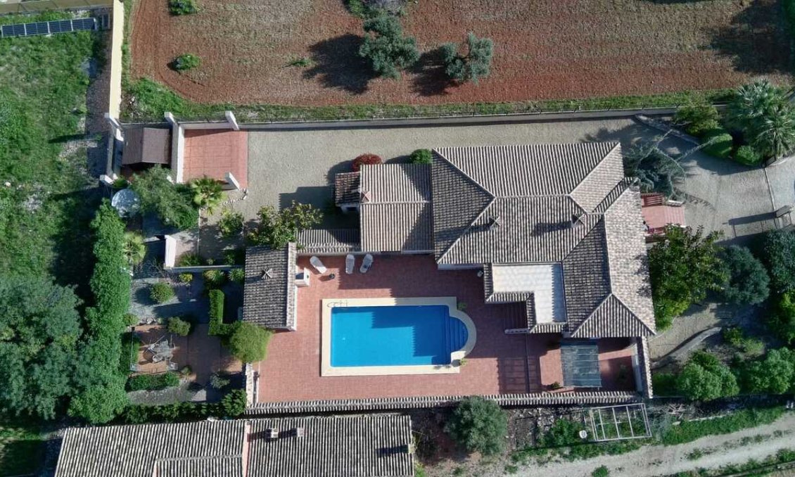 Segunda mano - Villa -
Jalón - Inland