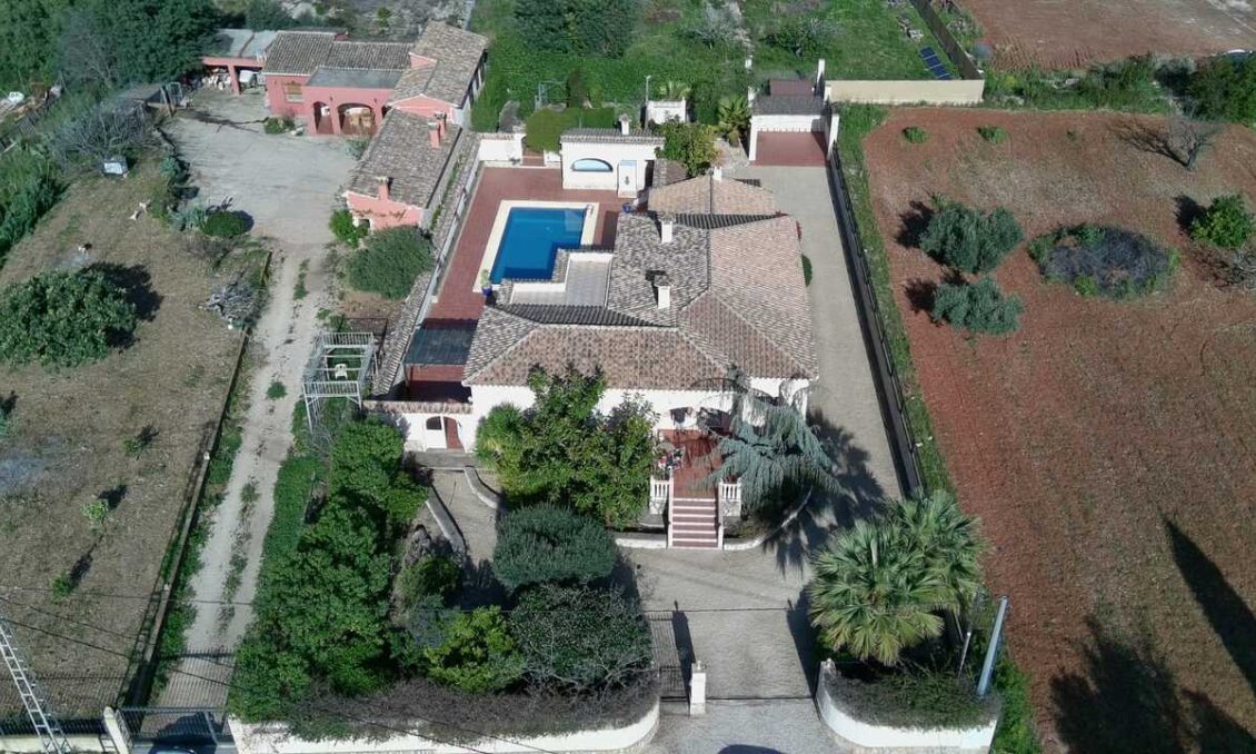 Segunda mano - Villa -
Jalón - Inland