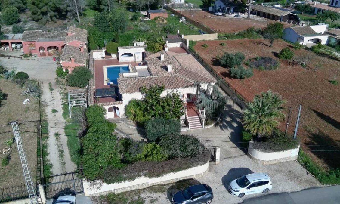Segunda mano - Villa -
Jalón - Inland