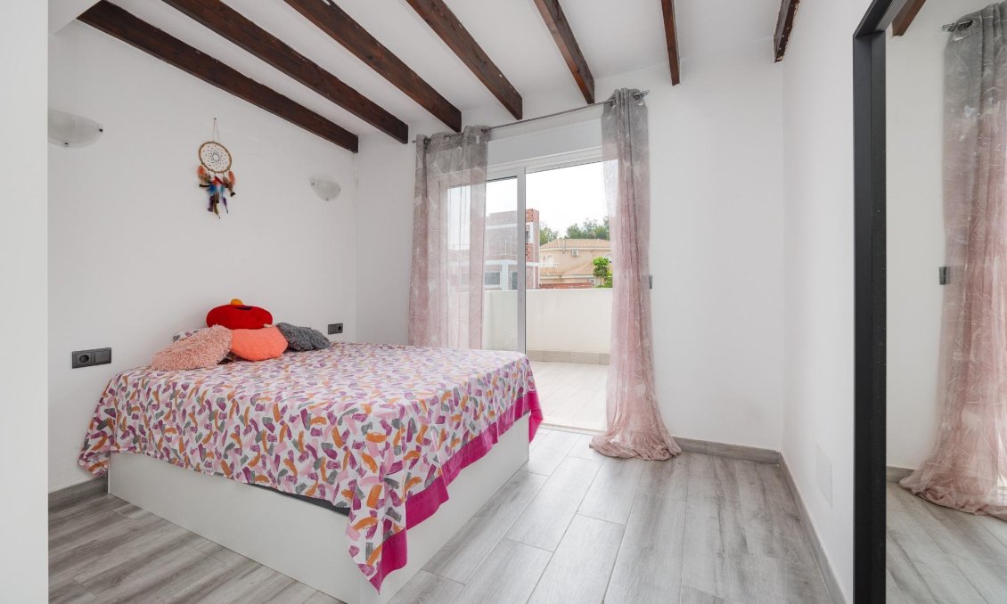 Segunda mano - Duplex -
Orihuela Costa - Las Filipinas