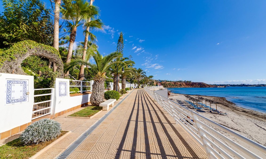 Segunda mano - Duplex -
Orihuela Costa - Las Filipinas