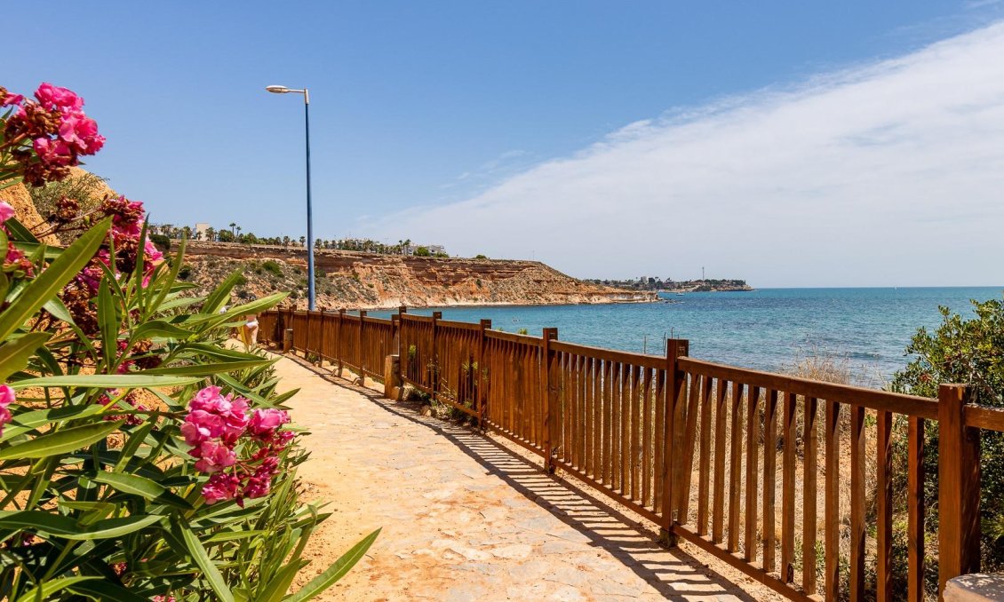 Segunda mano - Duplex -
Orihuela Costa - Las Filipinas
