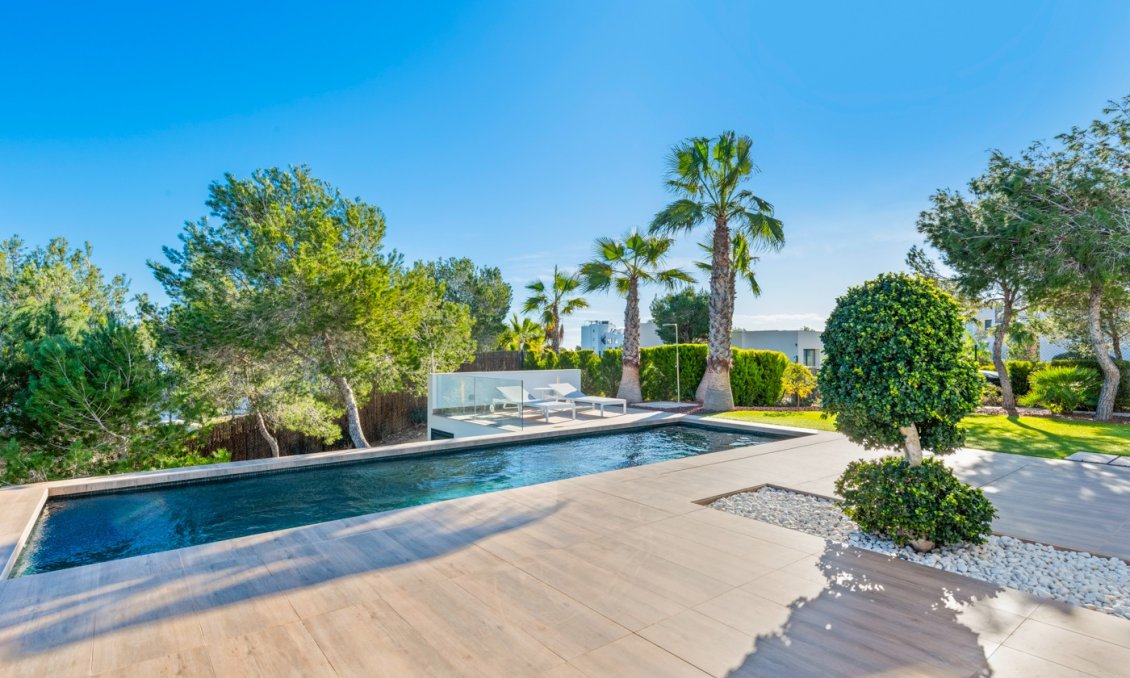 Segunda mano - Villa -
Las Colinas Golf - Costa Blanca