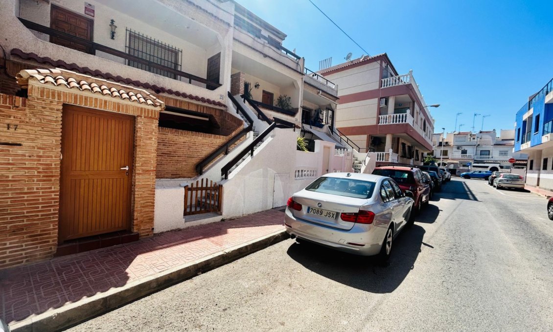 Wiederverkauf - Villa -
Torrevieja - Costa Blanca
