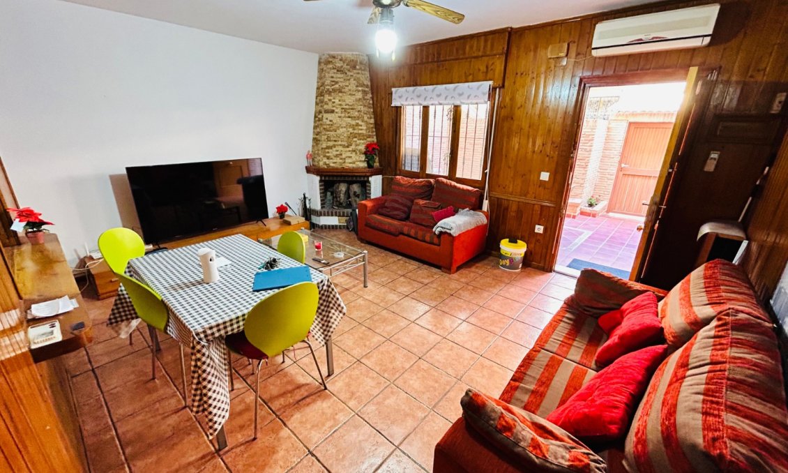 Wiederverkauf - Villa -
Torrevieja - Costa Blanca