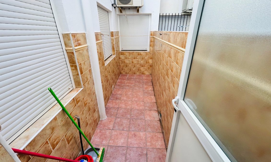 Wiederverkauf - Villa -
Torrevieja - Costa Blanca