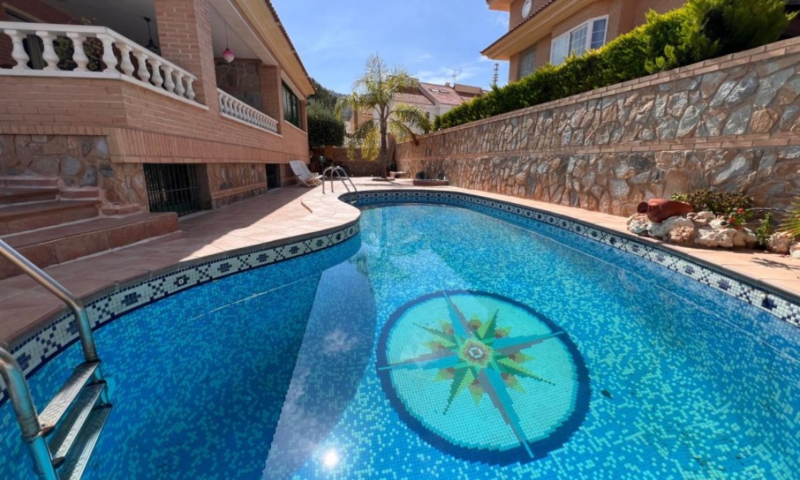 Segunda mano - Villa -
Benidorm - Costa Blanca