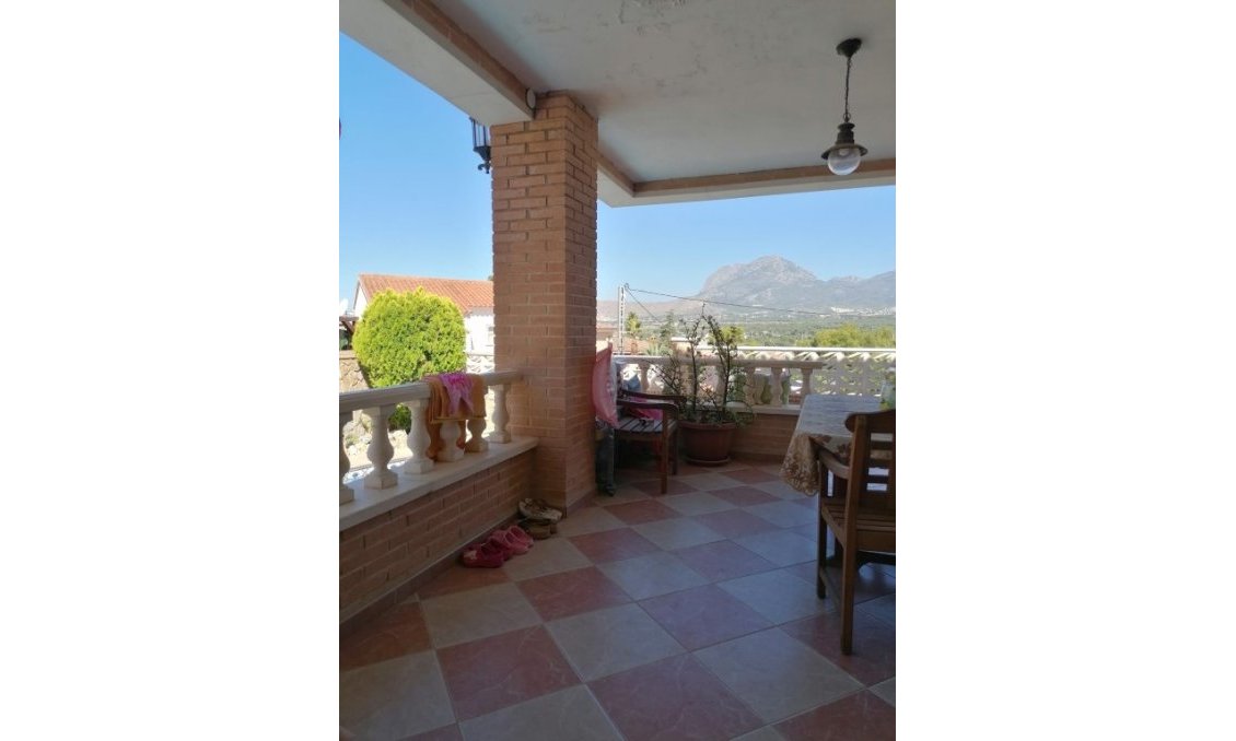 Segunda mano - Villa -
Benidorm - Costa Blanca