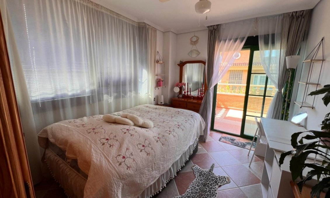 Segunda mano - Villa -
Benidorm - Costa Blanca
