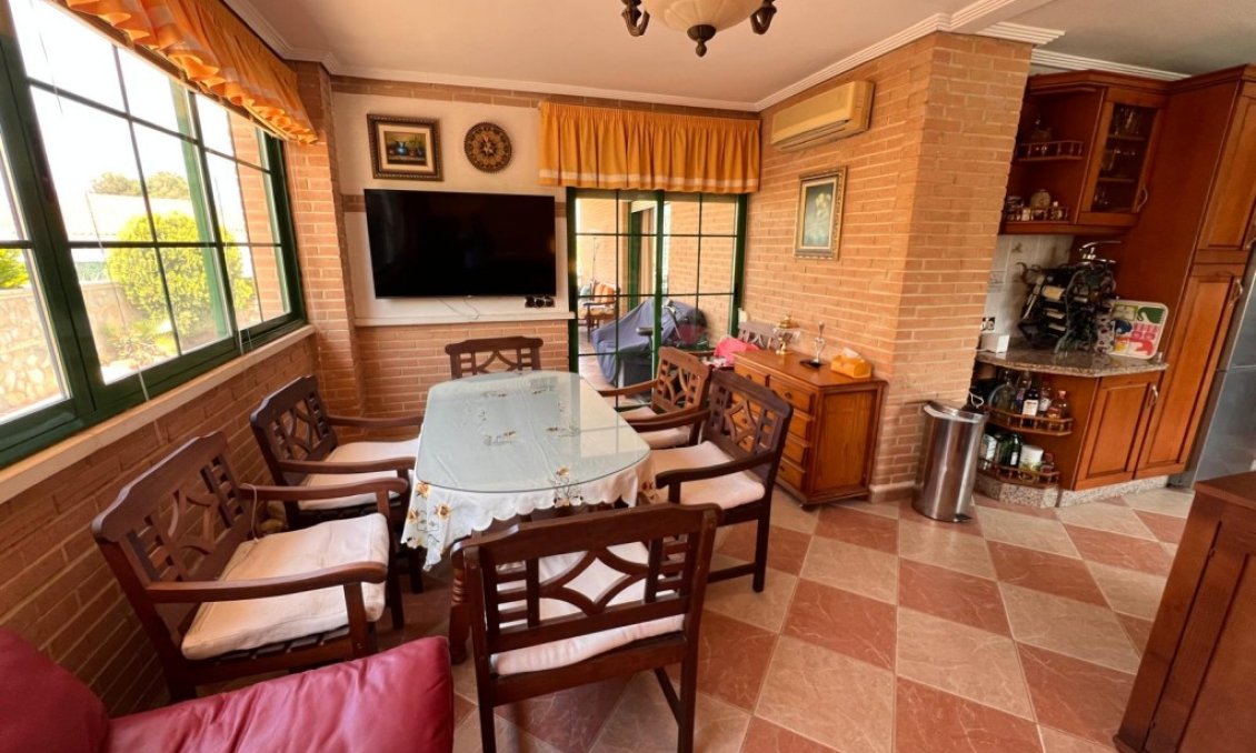 Segunda mano - Villa -
Benidorm - Costa Blanca