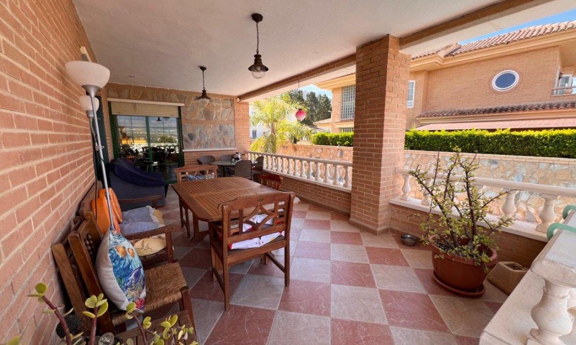 Segunda mano - Villa -
Benidorm - Costa Blanca