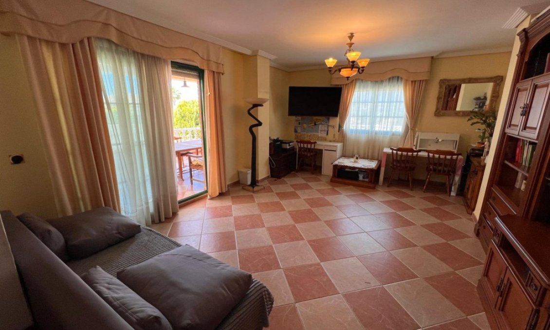 Segunda mano - Villa -
Benidorm - Costa Blanca