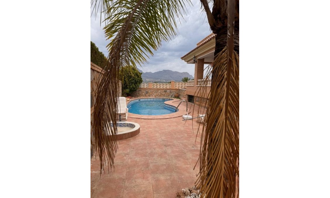 Segunda mano - Villa -
Benidorm - Costa Blanca