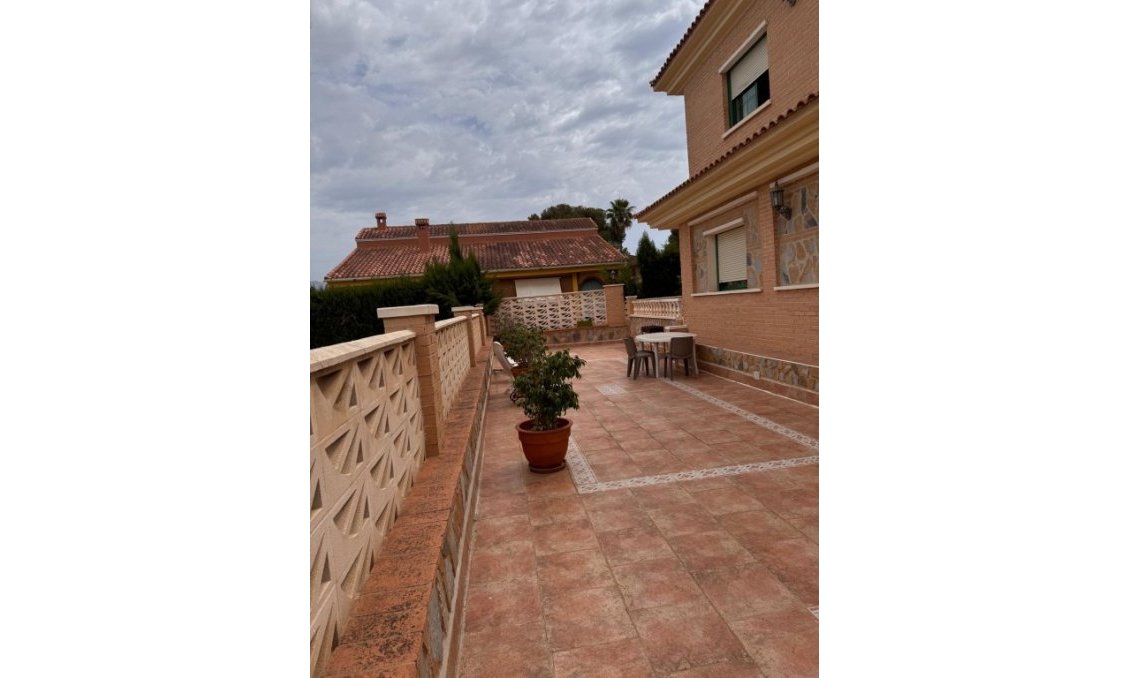 Segunda mano - Villa -
Benidorm - Costa Blanca