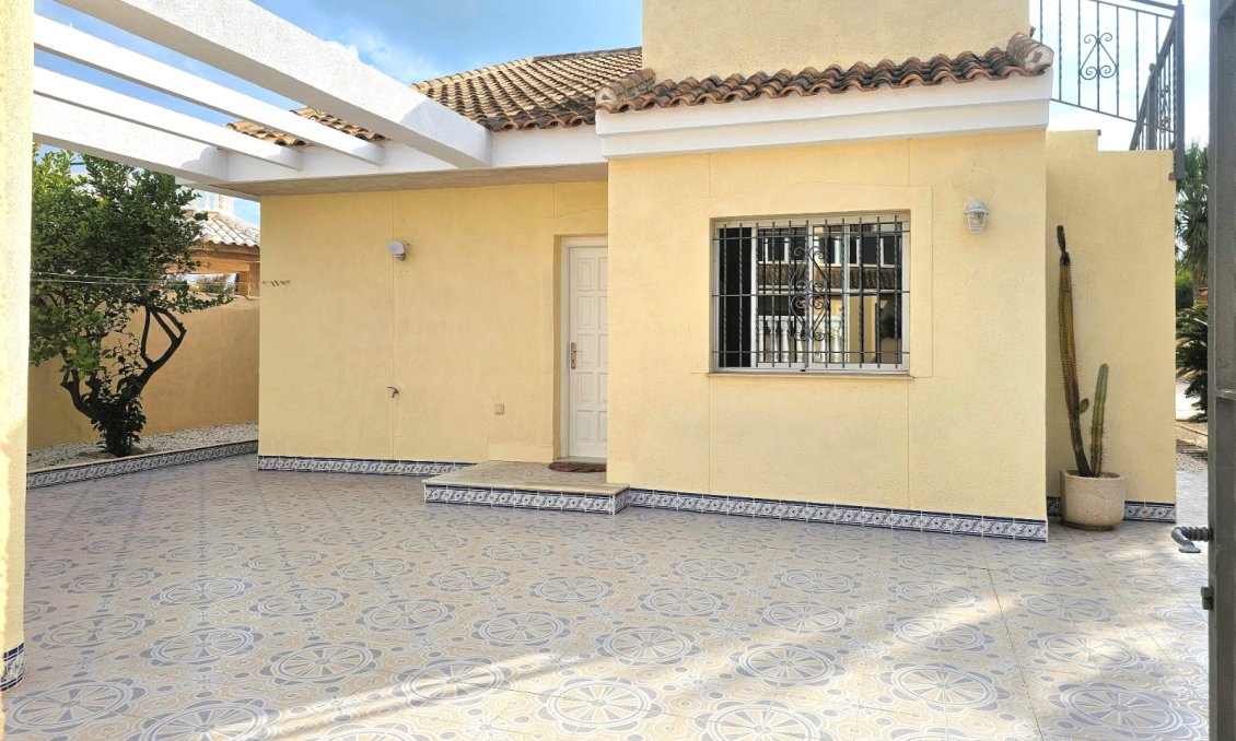 Segunda mano - Villa -
Los Urrutias - Costa Calida