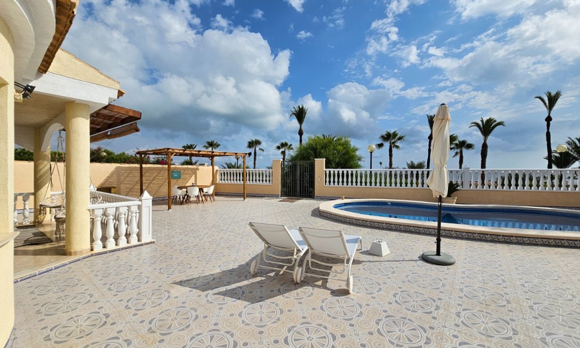 Segunda mano - Villa -
Los Urrutias - Costa Calida