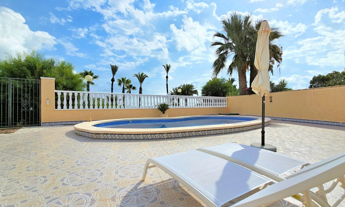 Segunda mano - Villa -
Los Urrutias - Costa Calida